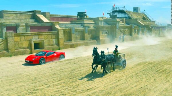 retails-horse-and-buggy-moment